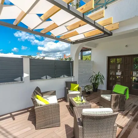 Barbara Apartment Selce